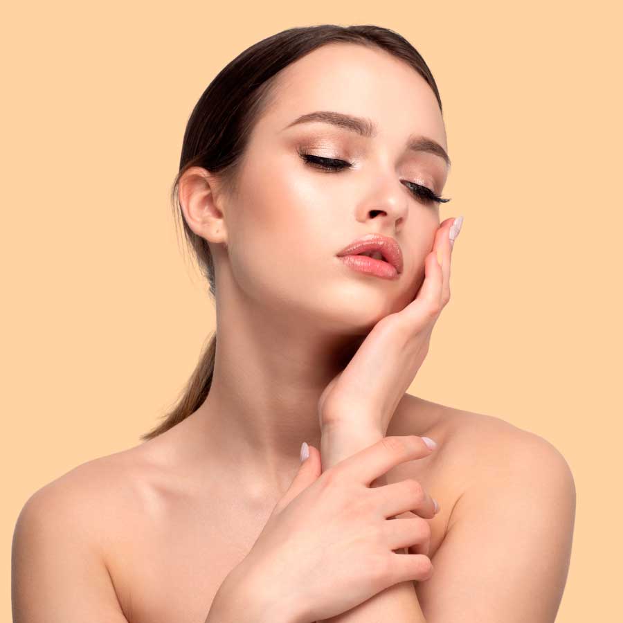PERFILAMIENTO DE LABIOS E HIDRATACIÓN